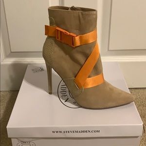 Steve Madden Wild booties